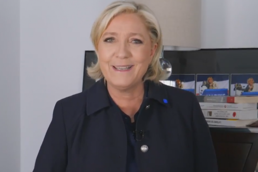 Marine Le Pen drague les soutiens de Mélenchon dans une vidéo publiée le 28 avril 2017