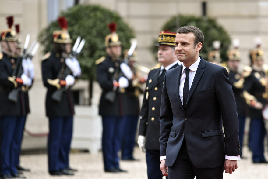 Emmanuel Macron, officiellement président de la République.