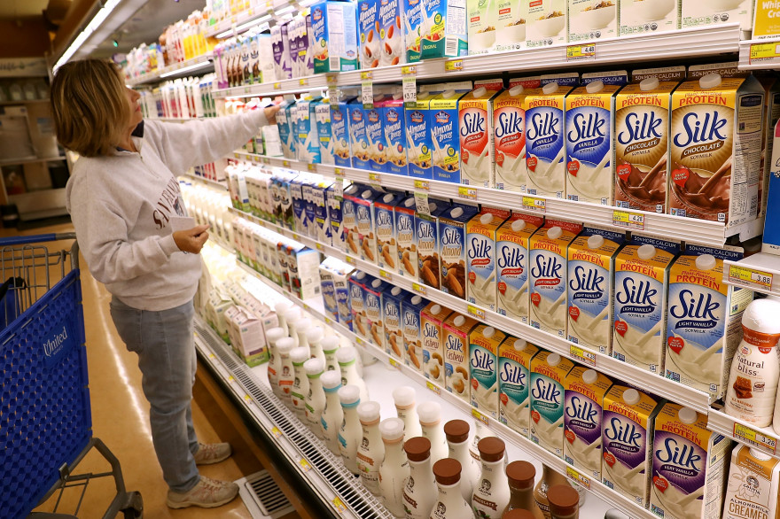 Des briques de "lait de soja" dans un supermarché aux États-Unis.