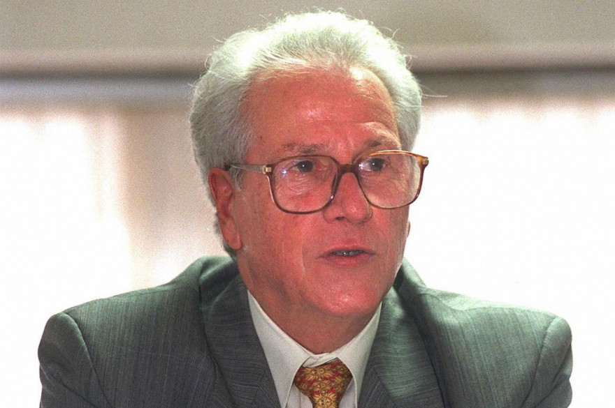 Robert-Paul Vigouroux est décédé dimanche 9 juillet 2017.
