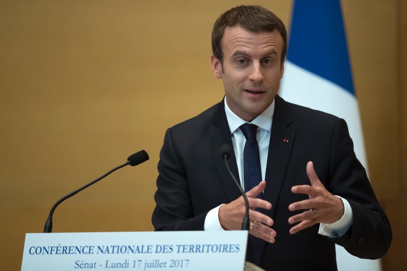 Emmanuel Macron devant la Conférence nationale des territoires réunie au Sénat, le 17 juillet 2017