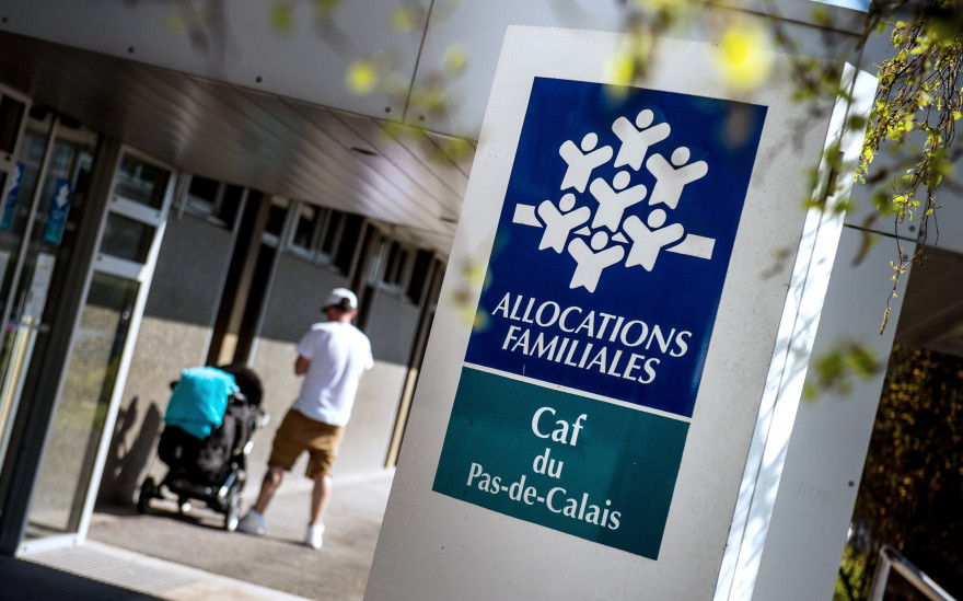 Caisse d'allocations familiales à Calais. (Illustration)