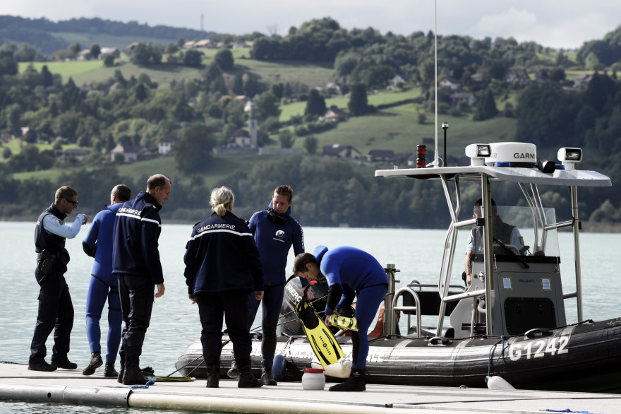 Les enquêteurs à la recherche de Maëlys ont sondé les profondeurs du lac d'Aiguebelette le 11 septembre 2017