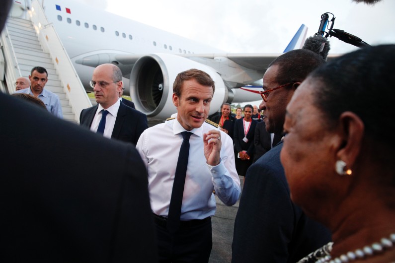Emmanuel Macron à Point-à-Pitre mardi 12 septembre.