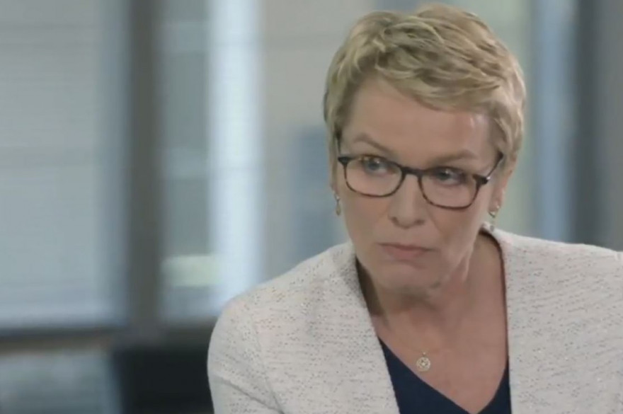 Cash Investigation Elise Lucet Contact VIDÉO - "Cash investigation" : un patron de Lidl s'embourbe face à