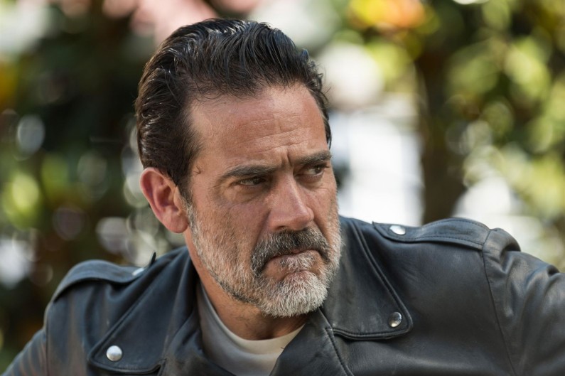 Jeffrey Dean Morgan dans le rôle de Negan