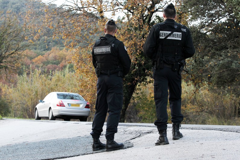 Une patrouille de gendarmes sur une route du Var. (illustration)