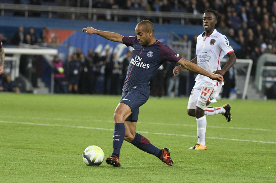 Lucas Moura sous les couleurs du PSG en octobre 2017