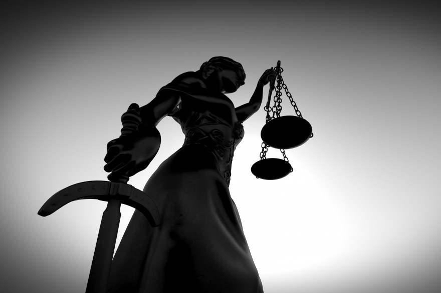 La Justice et les Armées sanctionnées pour avoir fauté en terme de parité