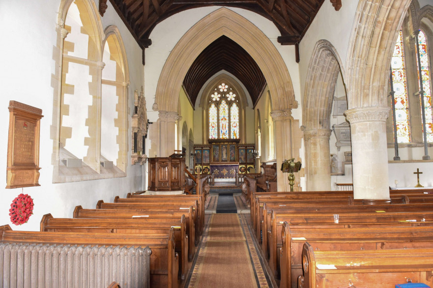 Une église vue de l'intérieur (illustration)