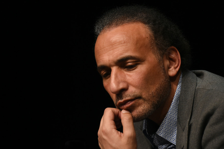 Tariq Ramadan le 26 mars 2016, lors d'une conférence à Bordeaux