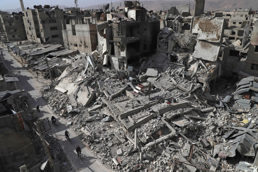 Une vue de la Ghouta orientale assiégée en Syrie, le 5 mars 2018