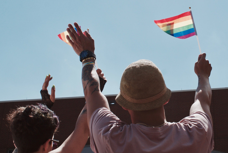 Un projet de loi a été voté pour inclure l'histoire des personnes LGBT dans les manuels scolaires des enfants de l'Illinois.