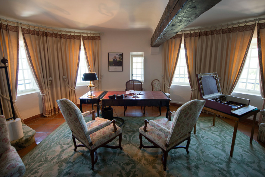 Le bureau du président de la République au fort de Brégançon