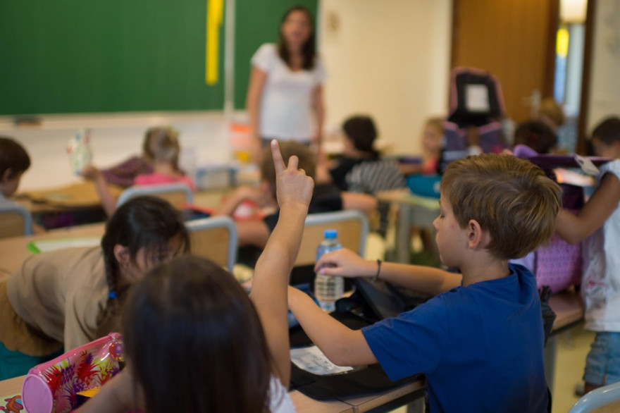 Des élèves dans une école primaire (illustration)