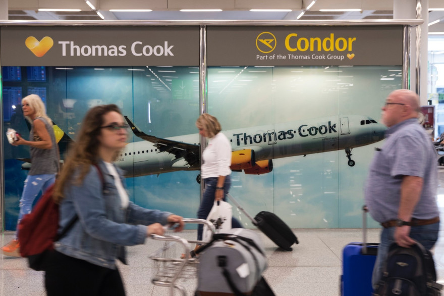 Des clients Thomas Cook à l'aéroport de Palma de Majorque, le 23/09/19