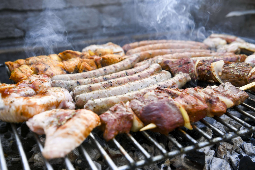 De la viande cuite au barbecue (illustration)