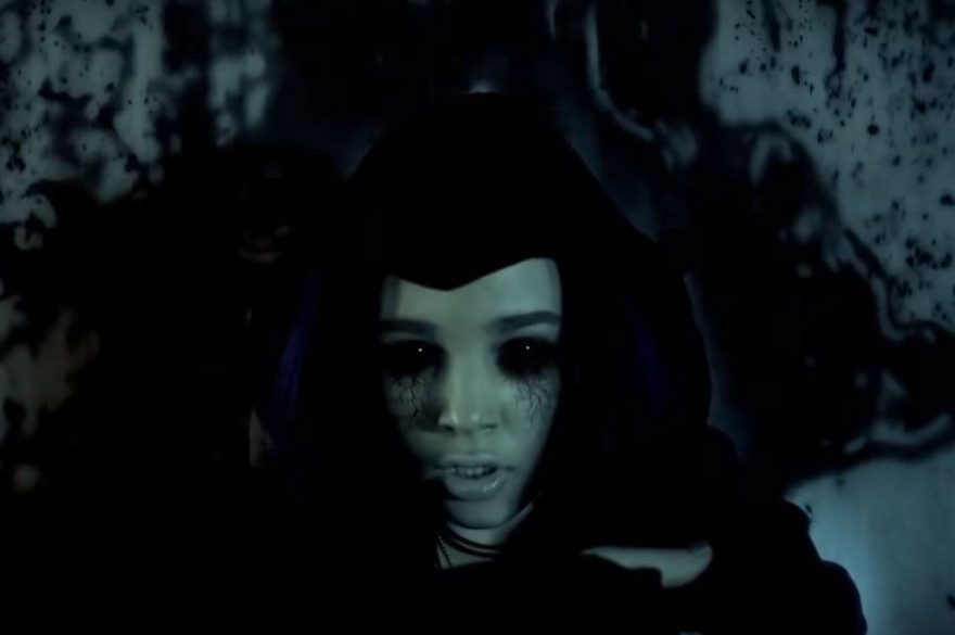 La super-héroïne Raven dans la série "Titans"