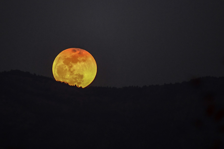 Une éclipse lunaire en Turquie, le 21 janvier 2018