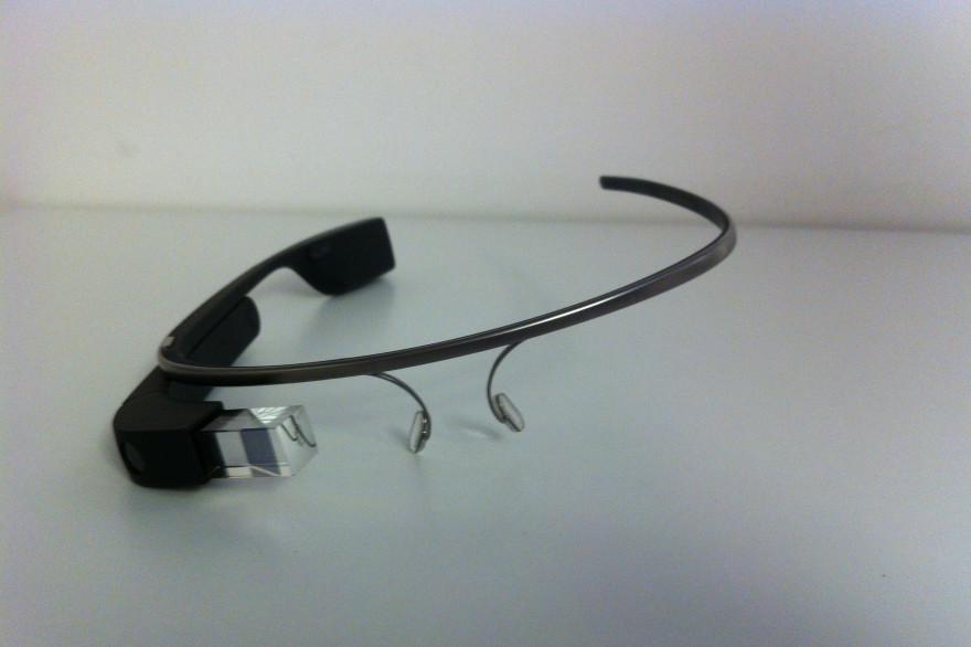 Une paire de Google Glass