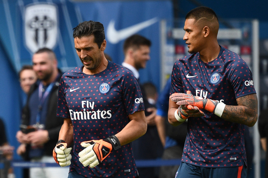 Ginaluigi Buffon et Alphonse Areola le 25 août 2018 au Parc des Princes