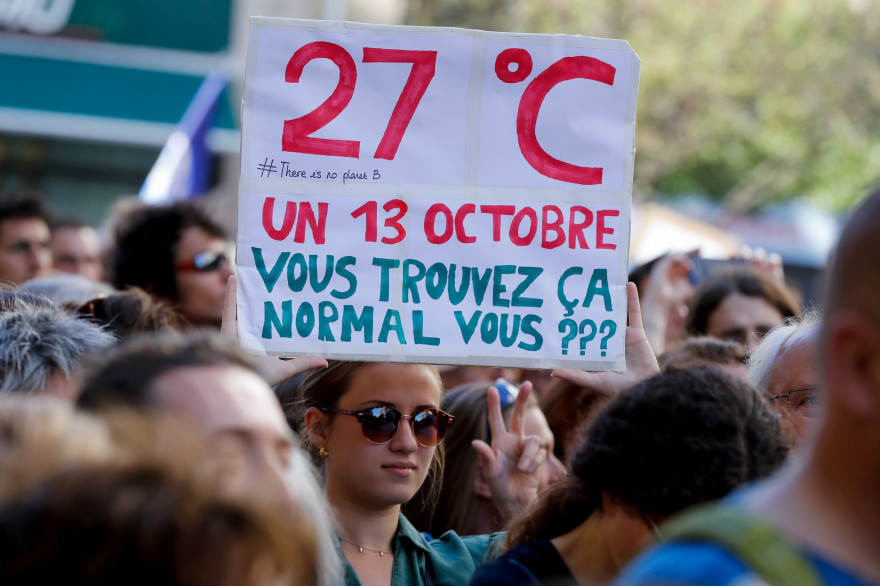 Des milliers de personnes marchent pour le climat à Paris samedi 13 octobre 2018