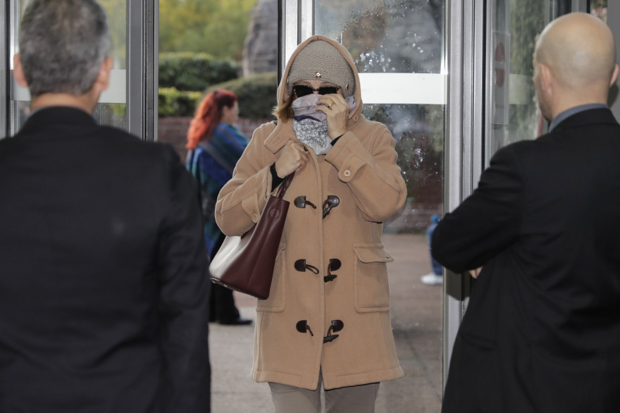 Brigitte Gruel arrive aux assises de Bobigny le 23 octobre 2018