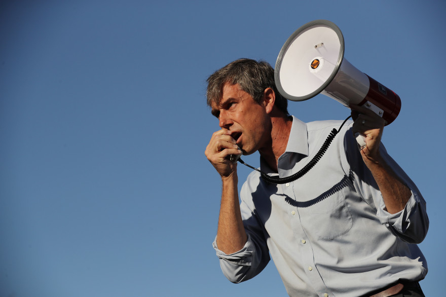 Beto O'Rourke, ancien chanteur punk et défenseur d'un système de santé universel, fera face au sénateur républicain Ted Cruz