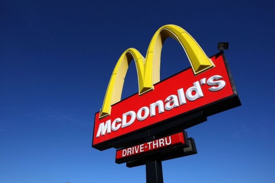 L'enseigne des fast-foods McDonald's.