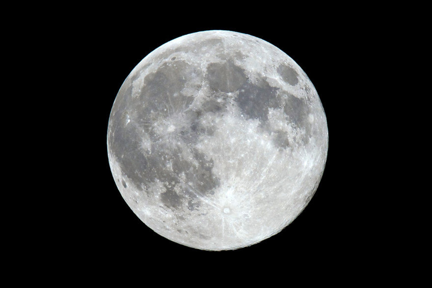Une vue de la Lune