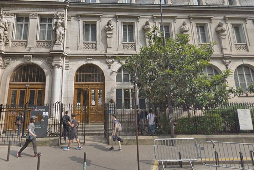Le drame a eu lieu au lycée Janson de Sailly (XVIe arrondissement de Paris)