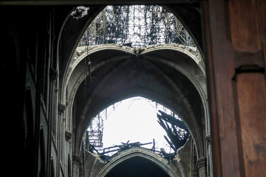 La cathédrale Notre-Dame au lendemain de l'incendie, du 15 avril 2019