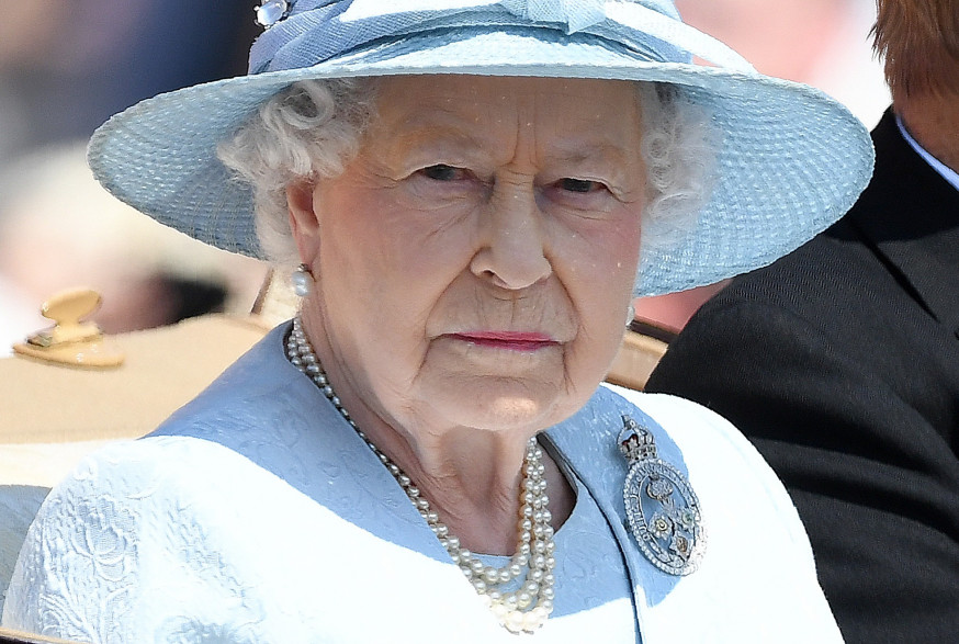 Elizabeth II lors d'une parade pour son anniversaire, samedi 15 juin