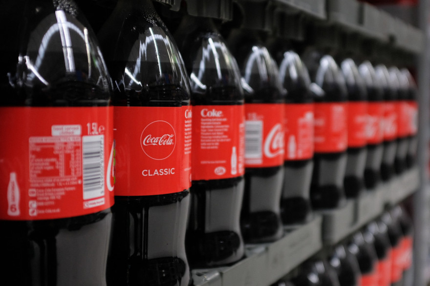 Des bouteilles de la marque Coca-Cola (illustration)