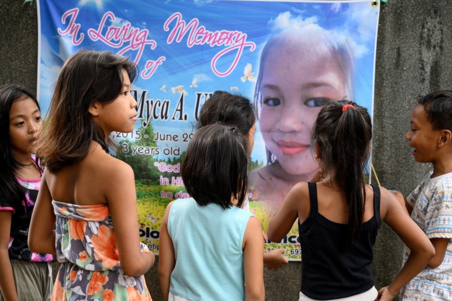 Des enfants à Manille, aux Philippines (illustration)