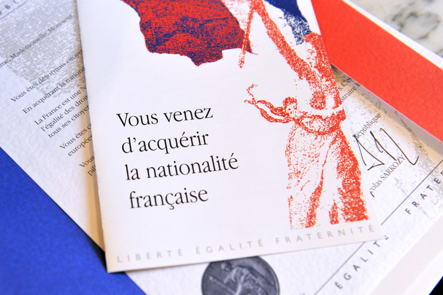 Un document à destination des nouveaux naturalisés (illustration)