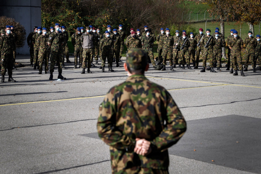 Des réservistes à Moudon en Suisse, en novembre 2020
