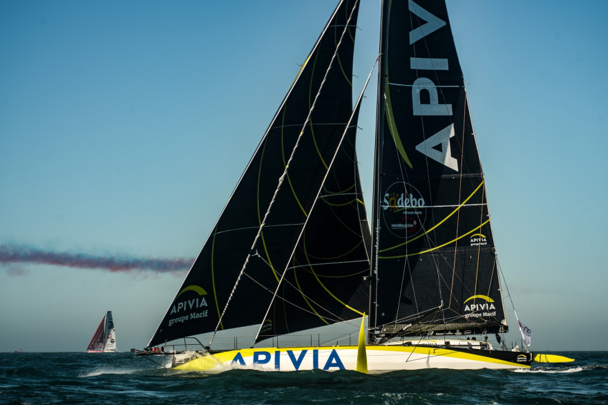 Charlie Dalin sur "Apivia" le 8 novembre 2020