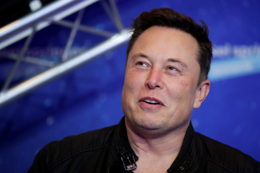 Elon Musk travaille à la conception d'une interface homme-machine via sa startup Neuralink