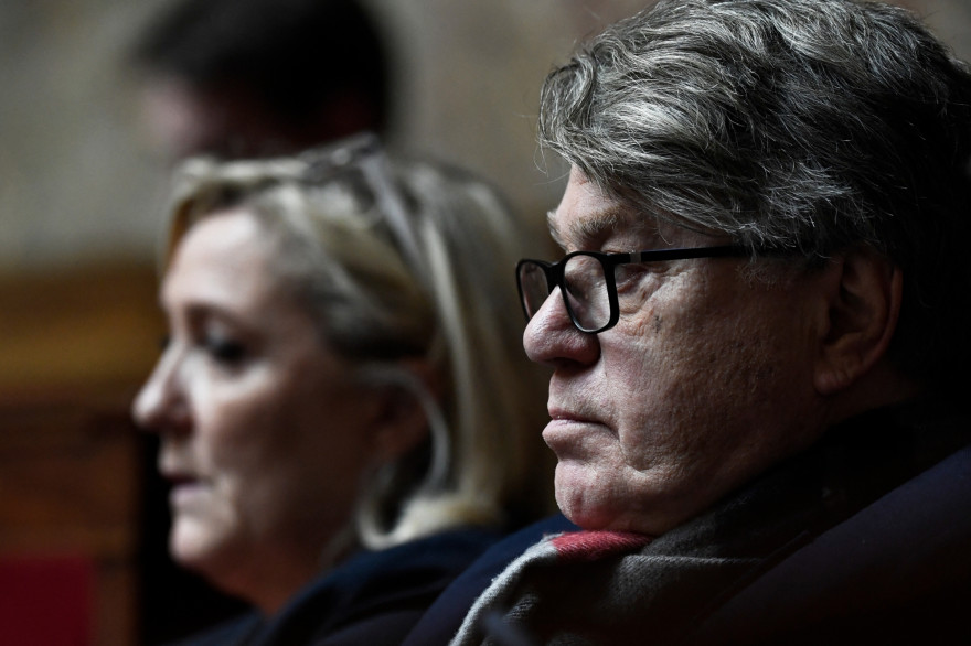 Marine Le Pen et Gilbert Collard, à l'Assemblée nationale, le 13 février 2019