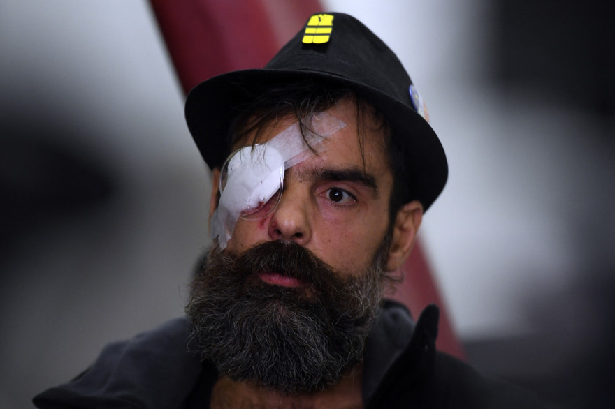 Jérôme Rodrigues à l'hôpital Cochin à Paris, le 27 janvier 2019.