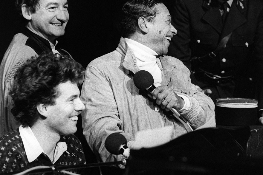 Philippe Chatel (au piano), aux côtés de Pierre Desproges et Henri Salvador