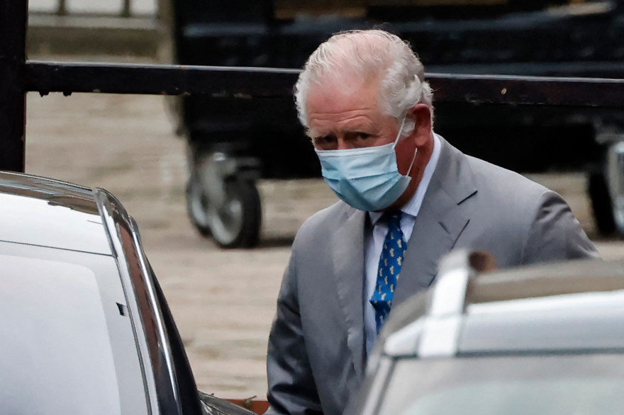 Le prince Charles s'est rendu samedi 20 février au chevet de son père, le prince Philip, hospitalisé à Londres.