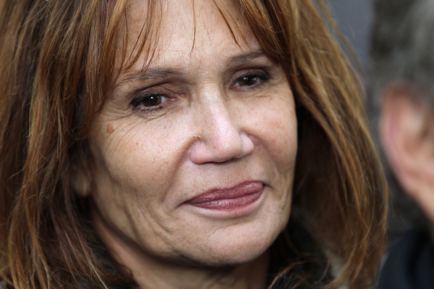 L'actrice Clémentine Célarié, le 21 octobre 2014, avant de prendre part à la célébration des 50 ans de la carrière de l'animateur Michel Drucker.