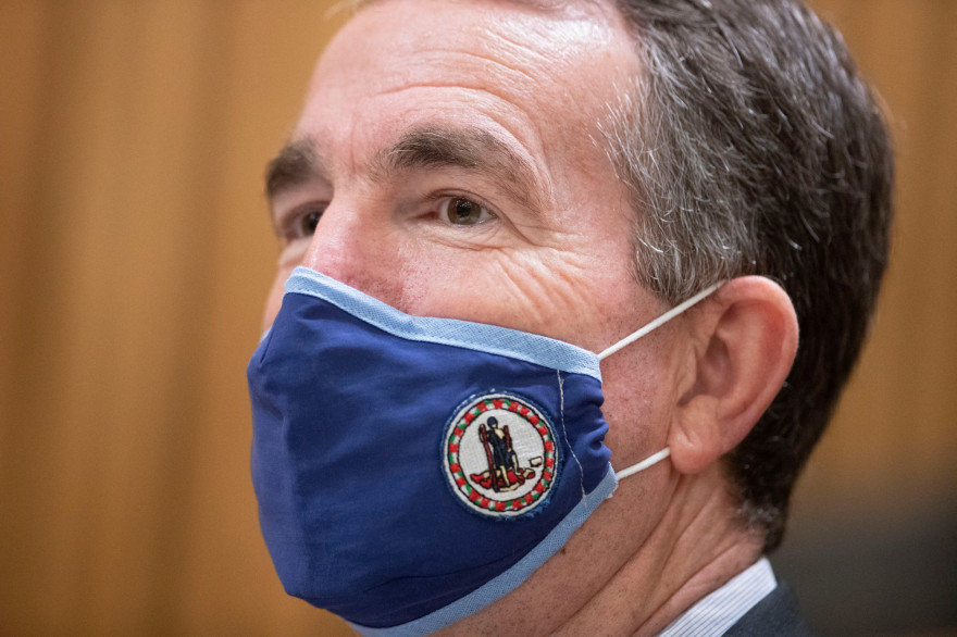 Le procureur de Virginie Ralph Northam le 24 février 2021.