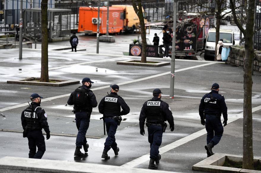 Des policiers à Sarcelles le 3 février 2021. (illustration)