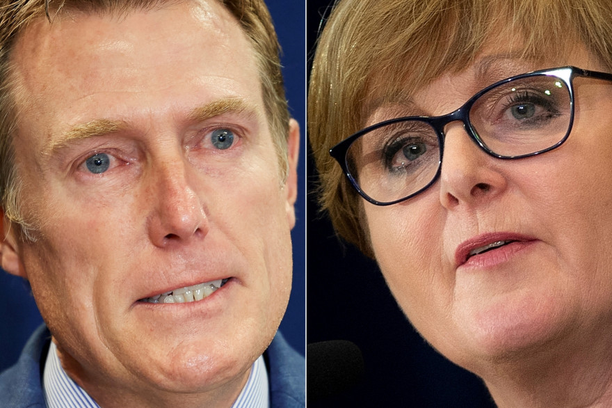 L’"Attorney general" (procureur général) australien Christian Porter (à gauche) s'exprimant à Perth le 3 mars 2021, et la ministre australienne de la Défense Linda Reynolds (à droite) à Washington, le 28 juillet 2020.