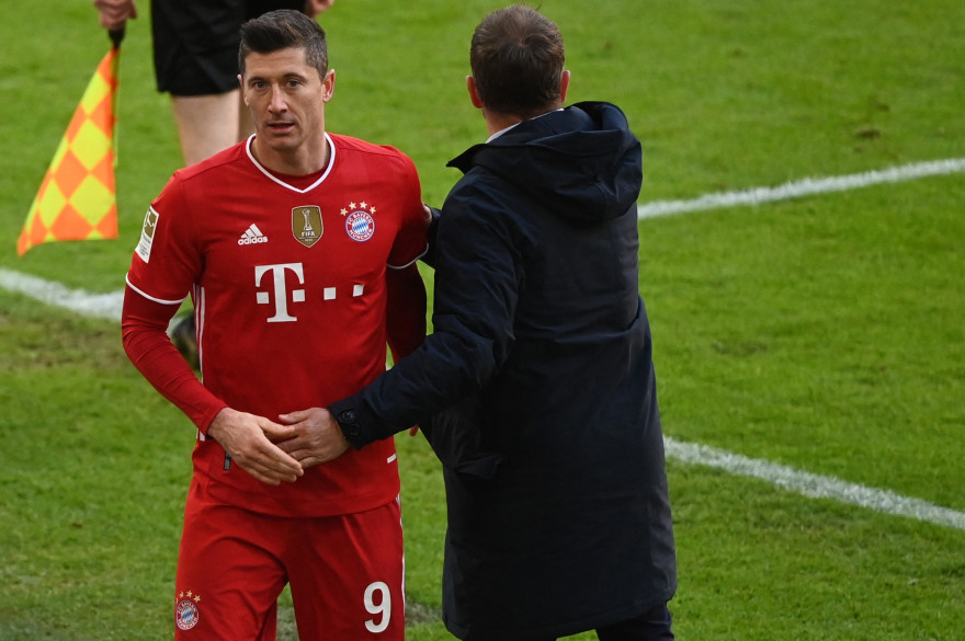 L'attaquant du Bayern Munich sera absent des deux matches face au PSG