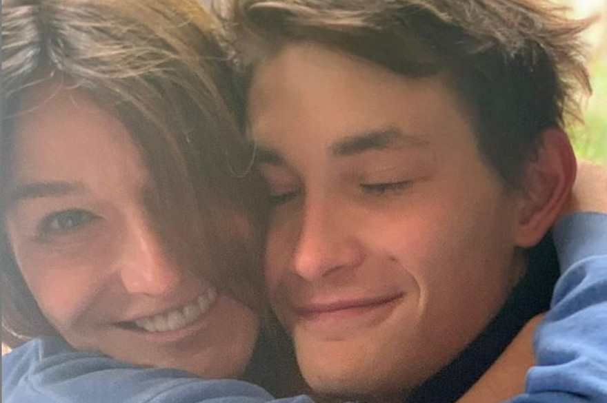 Carla Bruni et son fils Aurélien Enthoven ont partagé un moment musical sur Instagram