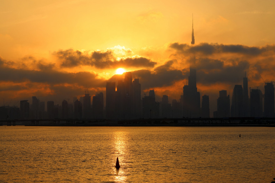 Vue de Dubaï et de sa tour spectaculaire Burj Khalifa
